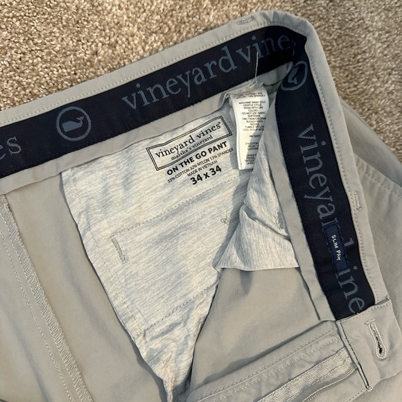 Vineyard Vines “On the Go” Pants - Picture 4 of 6